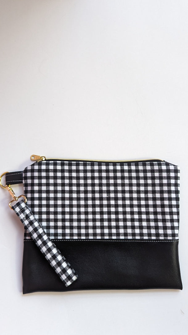 Cait Zippered Clutch- Black & White Checked
