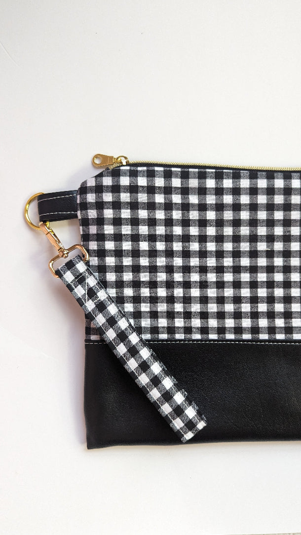 Cait Zippered Clutch- Black & White Checked