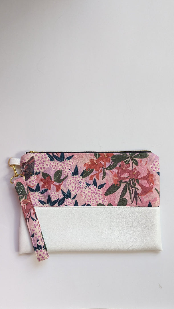Cait Zippered Clutch- Floral & White