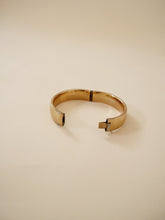 Load image into Gallery viewer, Craftmere Gold Bracelet
