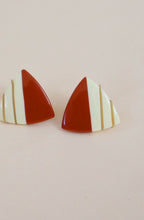 Load image into Gallery viewer, Rust &amp; Cream Triangle Earrings
