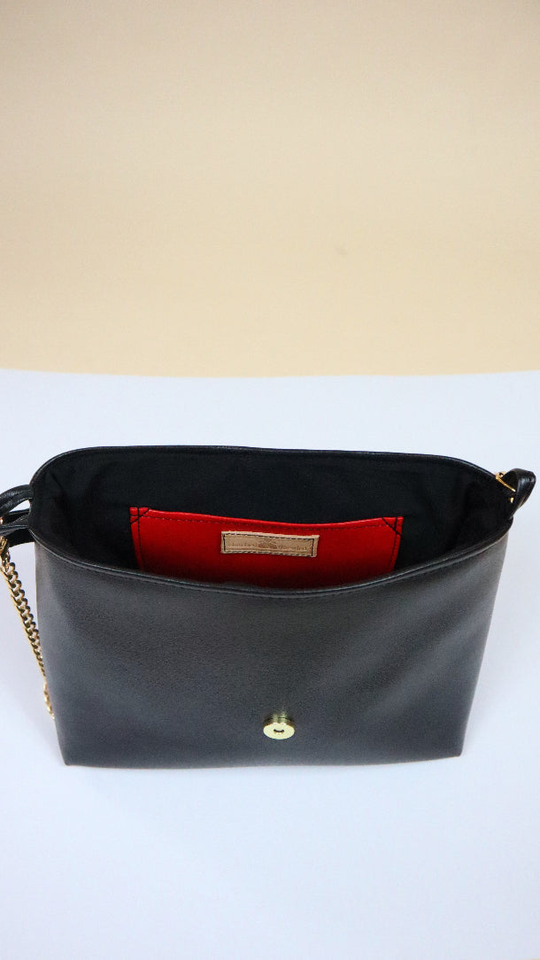 Charlotte Bag- Large Black w/red Hearts