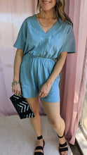 Load image into Gallery viewer, Jane Jumper
