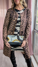 Load image into Gallery viewer, Cali Clutch- Gold, Black &amp; White
